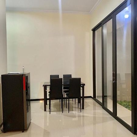 Guest House / Homestay Bukit Mutiara Residence Ngingas Экстерьер фото